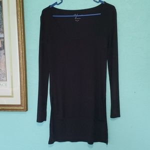 Hi-Lo Long Sleeve Black Top